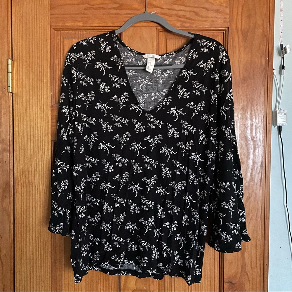 H&M Black 3/4th sleeve Floral Shirt
